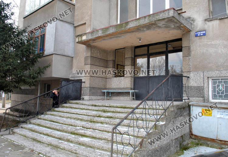 Мошеници мамят баба Танка два пъти с общо над 20 бона, пробват и трети път