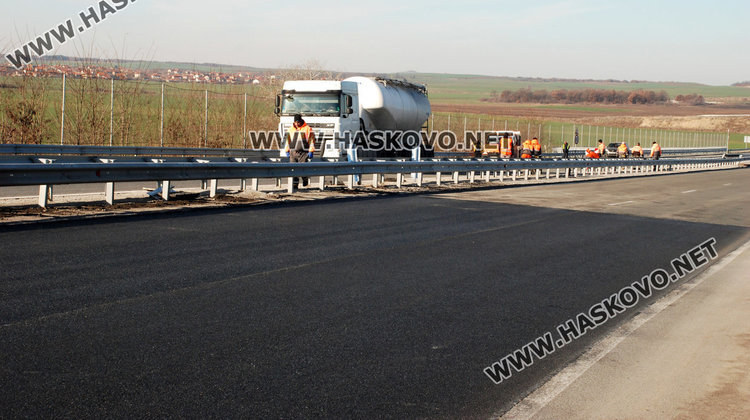 Ноември 2018 година, отново пропадане и нов дебел слой асфалт