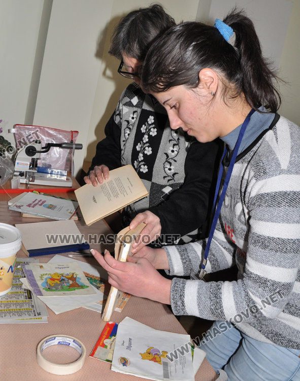 25-годишната Христина дава нов живот на старите книги