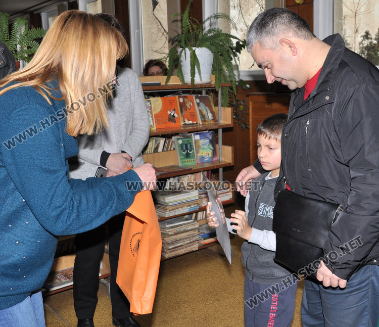 Шестокласничка от “Иван Рилски” прочете 98 книги през 2018-а