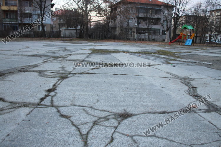 Ще се ремонтира емблематичното "кръгче" в кв. Христо Ботев