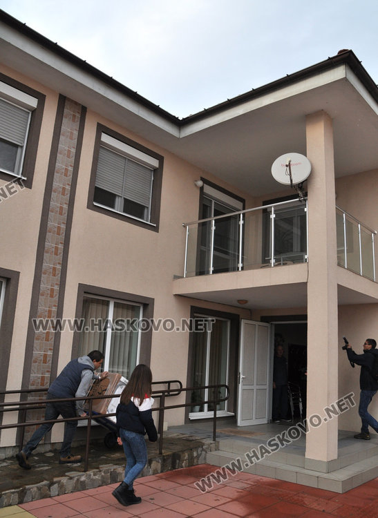 Дариха 4 нови перални и тангенторна вана на центъра за деца с увреждания