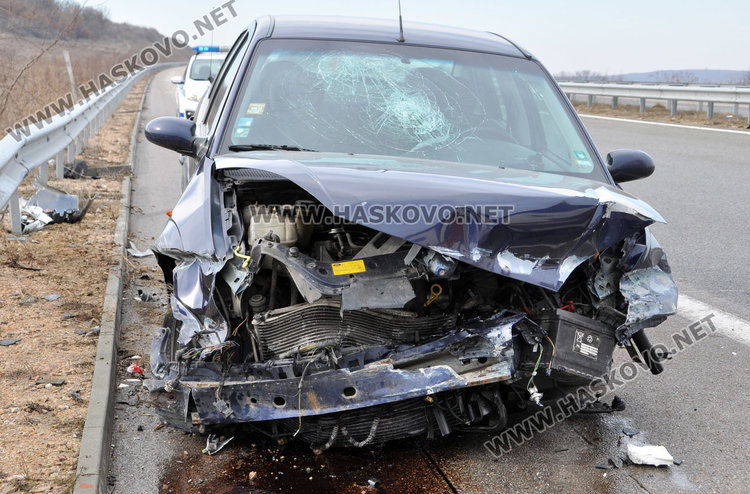 Двама полицаи ранени при катастрофа с кола на Съдебна охрана на магистралата