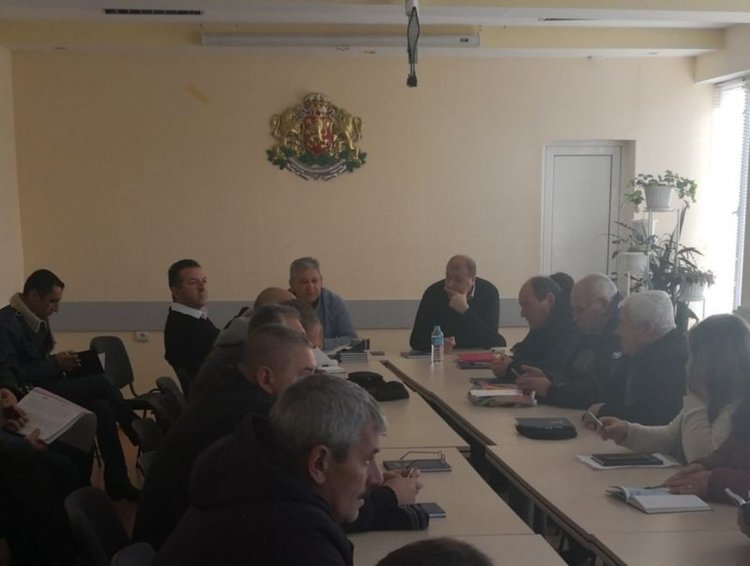 Депутатът от ДПС Ерол Мехмед  запозна кметовете на населени места с изменения в законодателството