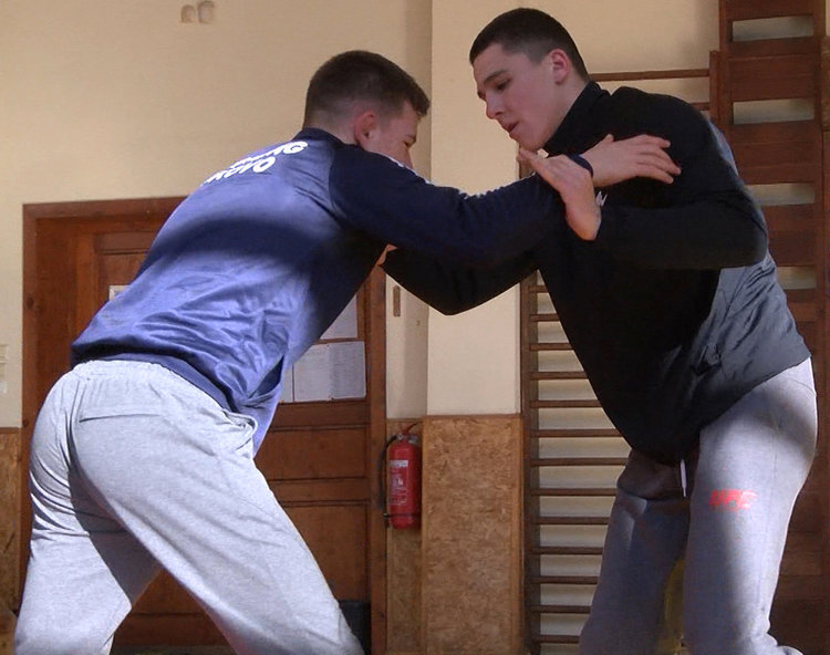 Хасково с вицешампион и още 6-ма медалисти на Държавното по борба в Бургас