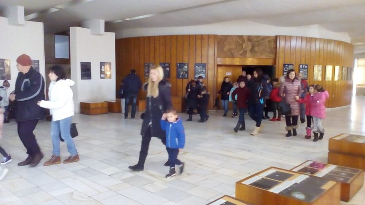 Над 650 деца и възрастни посетиха Планетариума в Смолян в деня за безплатни програми