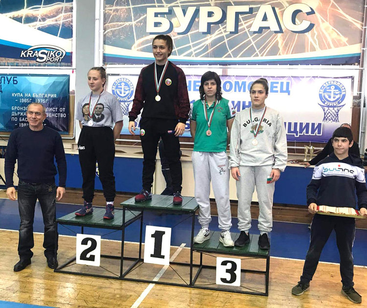 Хасково с вицешампион и още 6-ма медалисти на Държавното по борба в Бургас