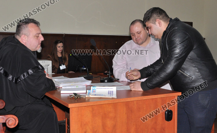 Три години условно за катунаря Васил Колев, ударил полицай