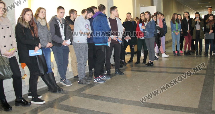 „Този път ще гласувам“ – инициатива на ПМГ „Иван Вазов“, училище-посланик на ЕП