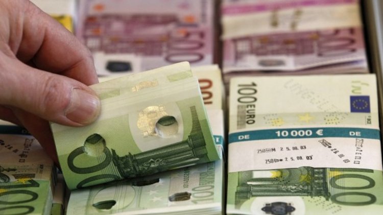 Платиха на таксиметров шофьор с фалшиви евро