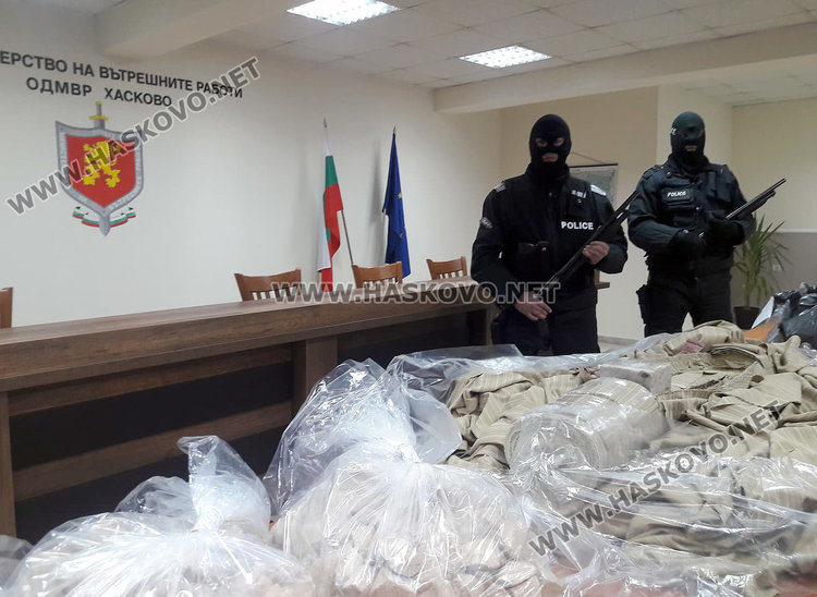 Задържаха близо 50 кг хероин в Хасково, има и арестувани