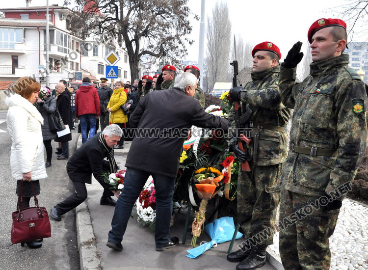 Почетоха паметта на героите, жертвали живота си за Освобождението на Хасково