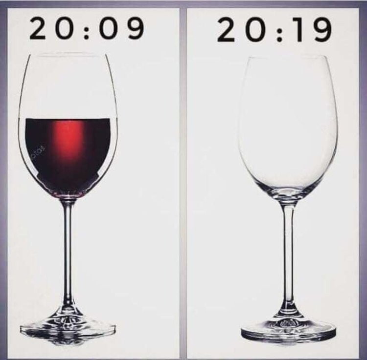 Най-креативните идеи, които се шегуват с #10YearsChallenge