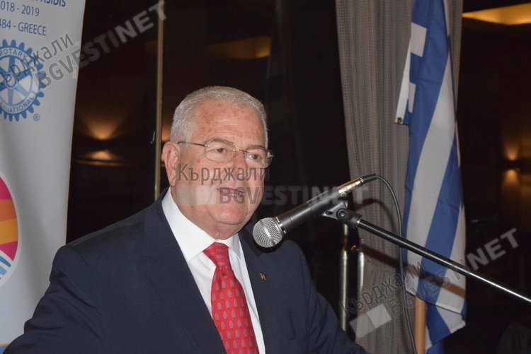 Нова международна инициатива на Ротари, клубове от три страни, ще честват заедно празници на градовете си