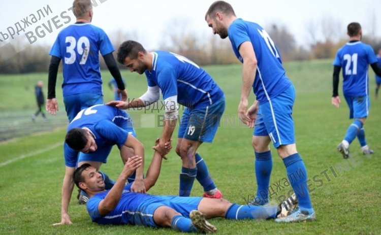 Отборът на АРДА победи Хасково в контролна среща с 3 на 0.