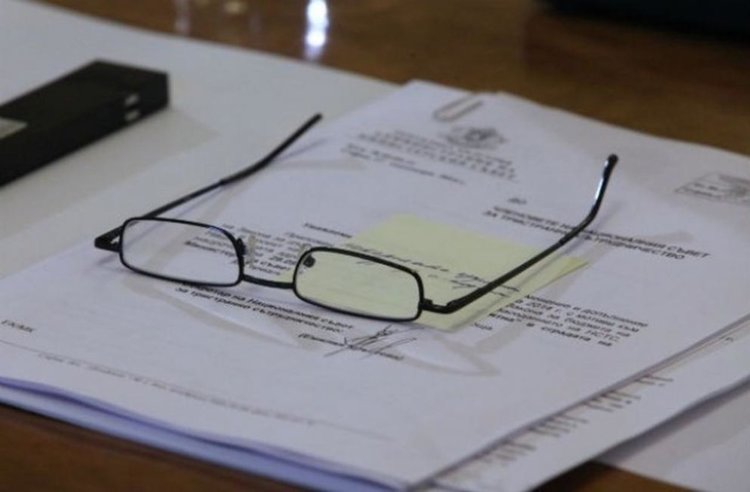 5 лева ще струва заверката „апостил” в областните администрации