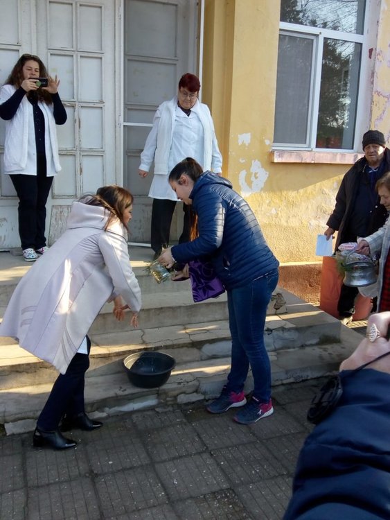 Бабинден по стар стил празнуват в Дебър