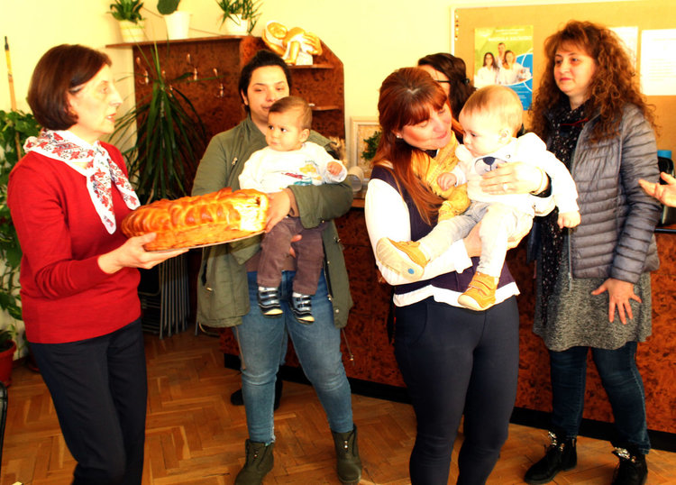 В Медицинския отбелязаха Деня на родилната помощ