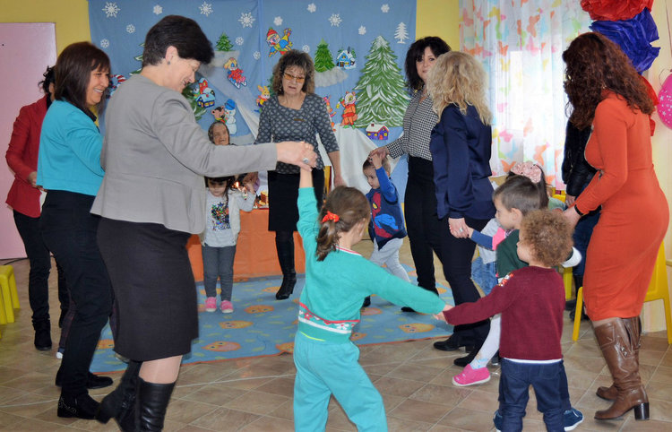 Кръстина Иванова празнува 100-ия си рожден ден в детска градина