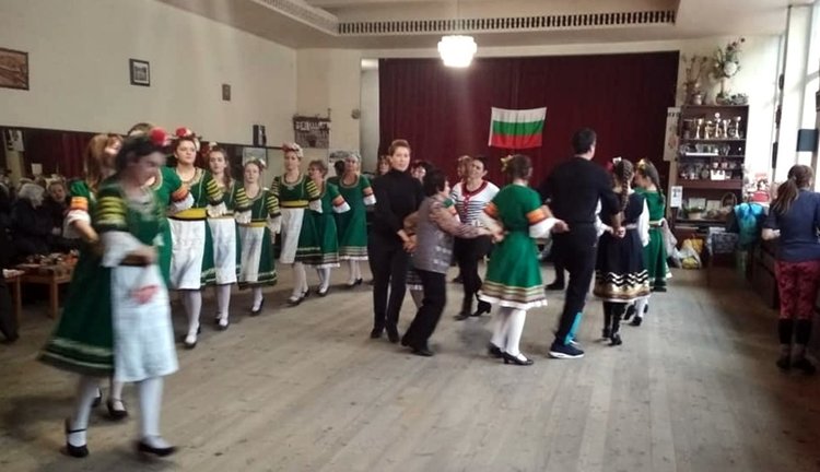 Специално тържество за Бабинден разплака акушерки от Смолян