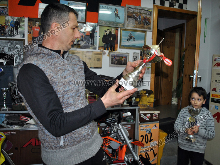 Катката отново шампион по мотокрос, призова за възстановяване на пистата край Хасково