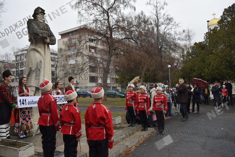  Кърджали почете руските  воини-освободители, признателност от малки и големи