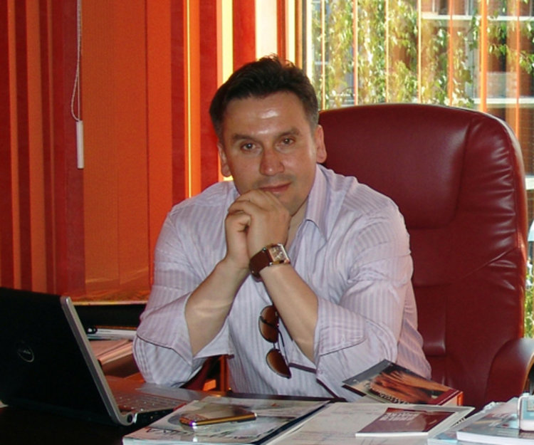 д-р Фахри Идриз