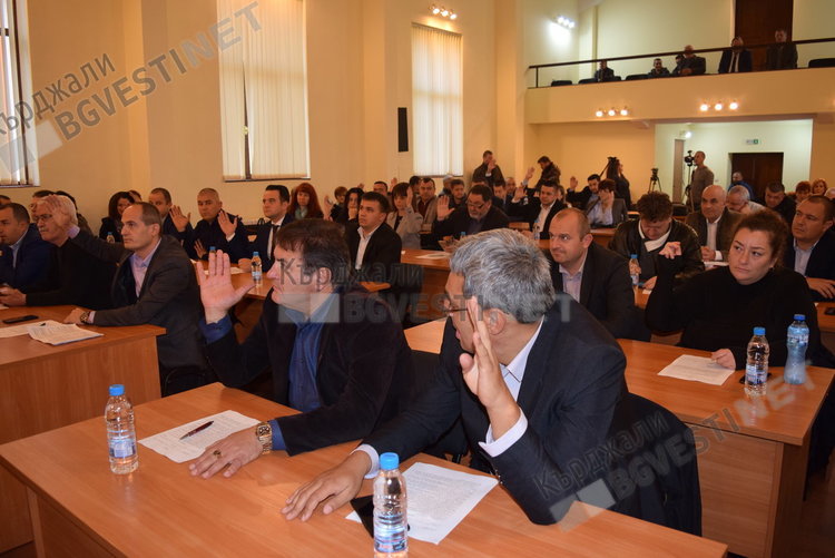 Увеличават заплатите на селските кметове в община Кърджали