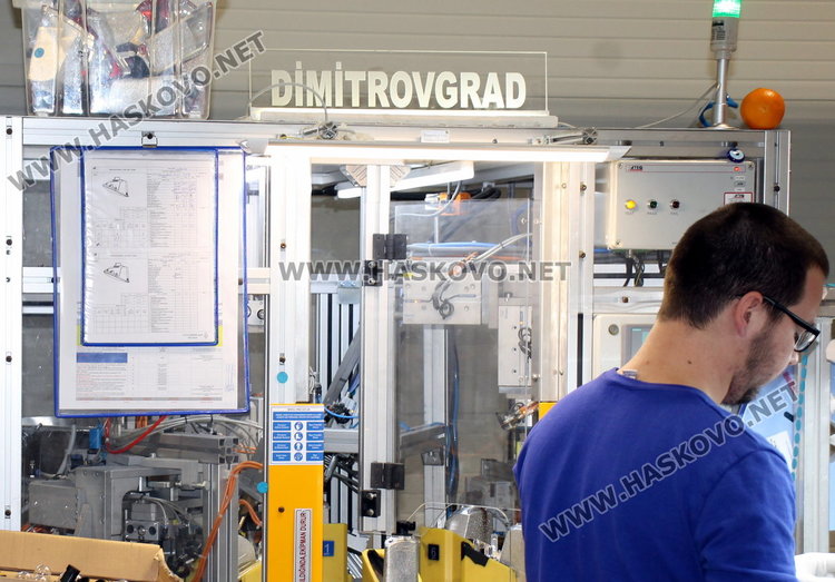 Откриха новия завод за фарове между Хасково и Димитровград, наемат над 150 души