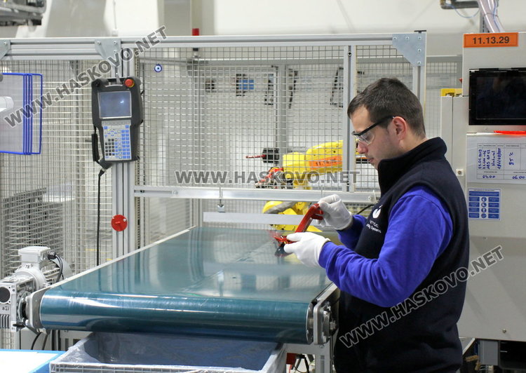 Откриха новия завод за фарове между Хасково и Димитровград, наемат над 150 души