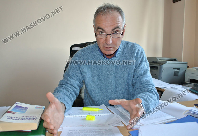 Адвокат Васил Лазов