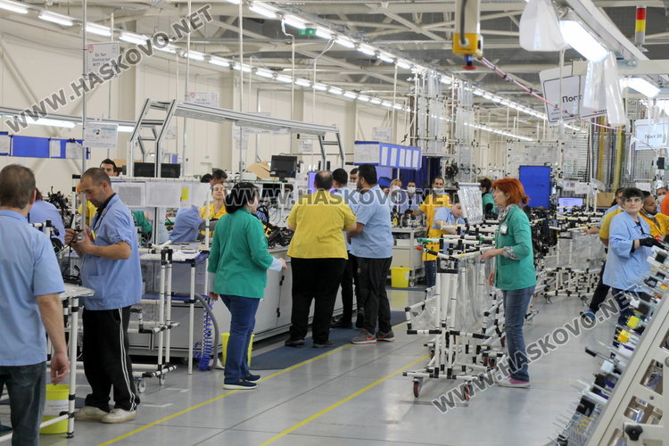 Премиерът посети Язаки - борим се за по-високи доходи