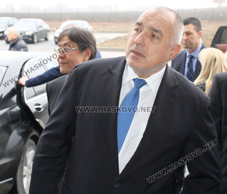 Премиерът посети Язаки - борим се за по-високи доходи