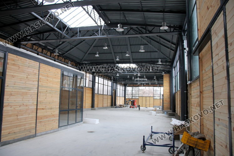 Довършват новия бабин пазар