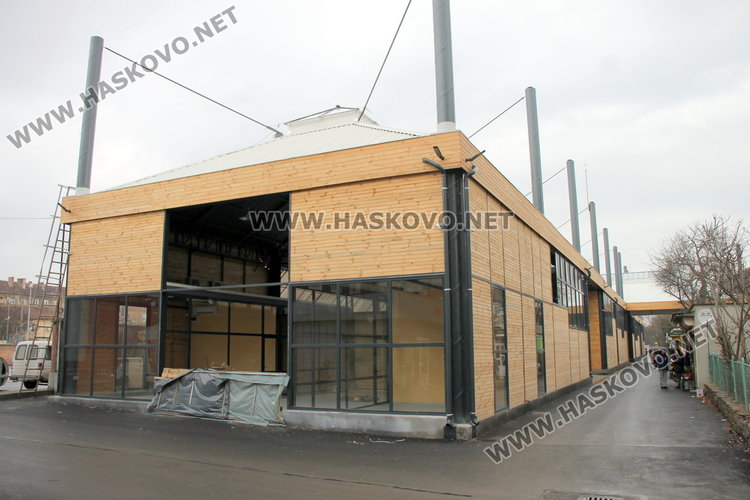 Довършват новия бабин пазар