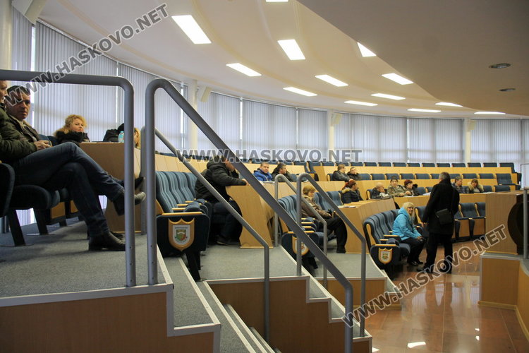 Проведе съ търг за отдаване под наем на магазините на новия бабин пазар