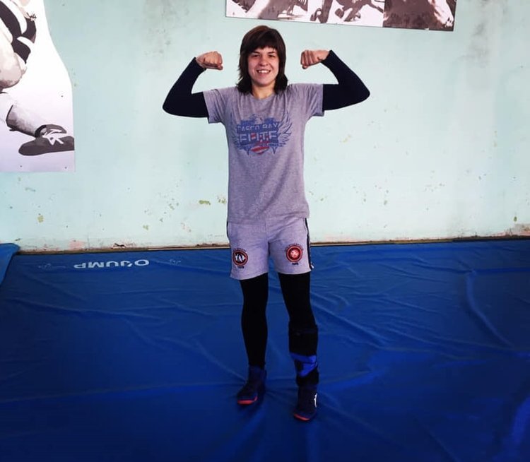 Весела Бръмчева