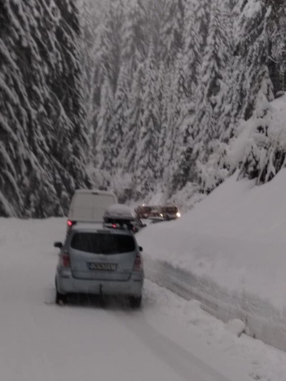 Обявено е бедствено положение в Смолянска област, проходите затворени