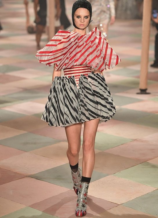  „Износена“ колекция, вдъхновена от цирка: Dior в Париж