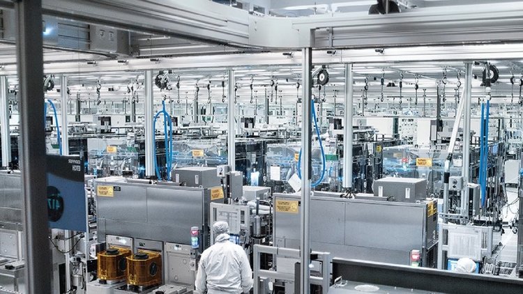 Intel ще се справи с недостига на процесори по-скоро