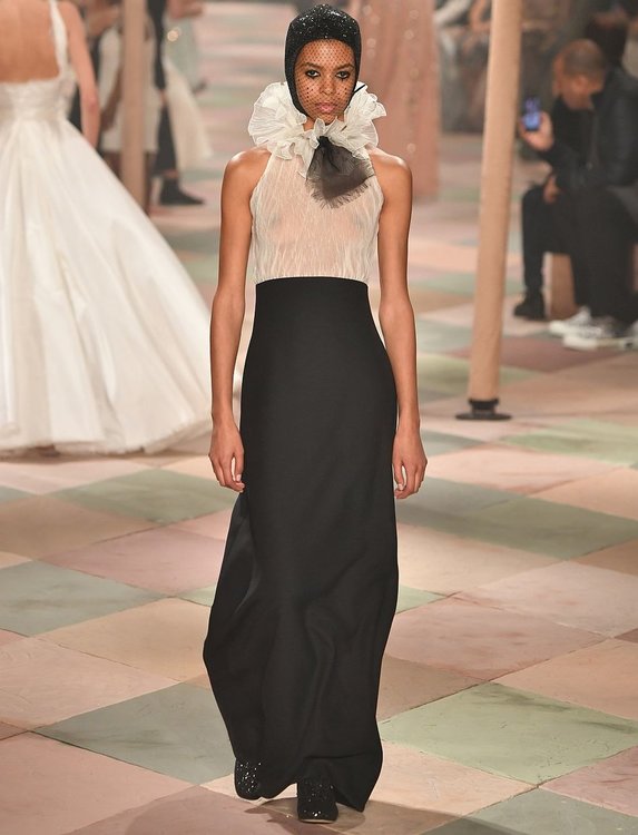  „Износена“ колекция, вдъхновена от цирка: Dior в Париж