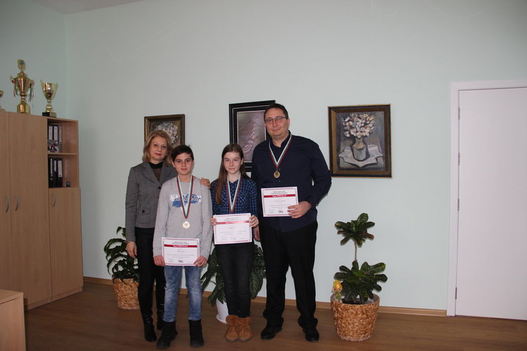 Алековци с 3 златни медала на Националния конкурс "Търси се Супер STEM"