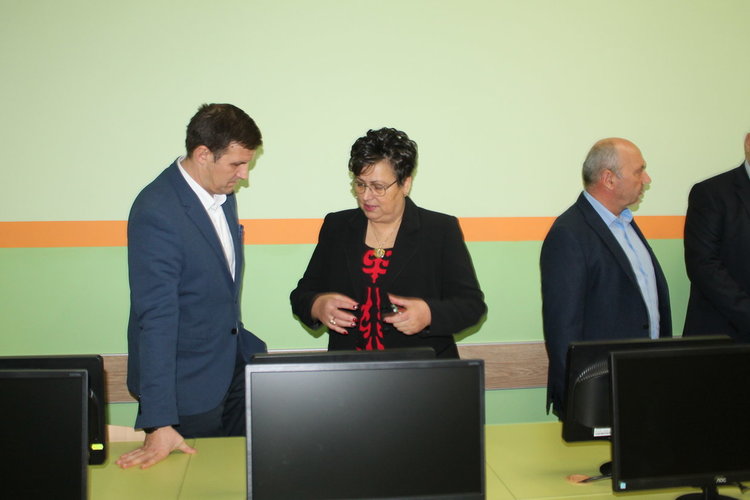 Прерязаха лентата на обновеното за 238 000 лева училище в Любимец