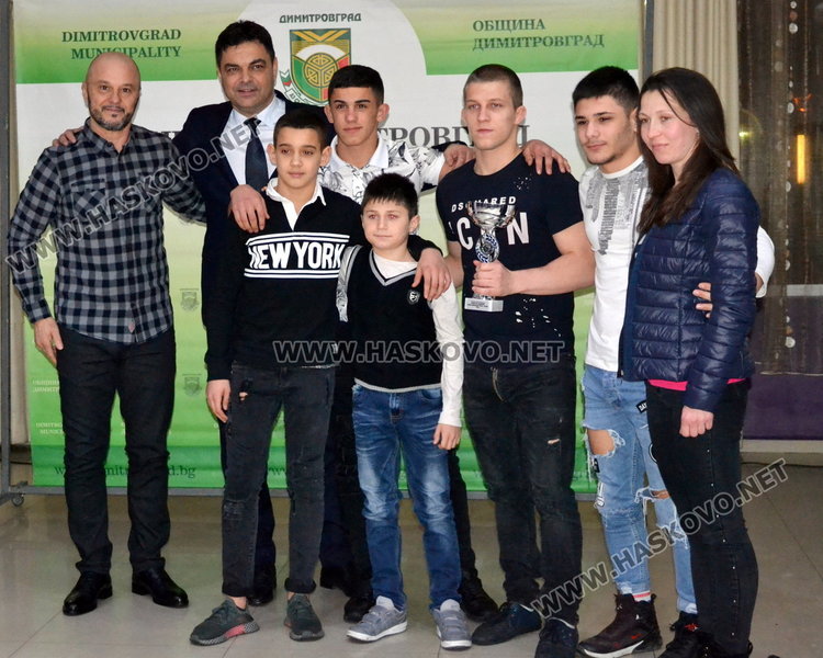 Призовете за Спортист на годината и Отбор на годината грабнаха димитровградските борци