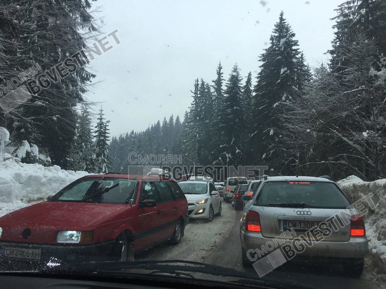 Отново тапи на Пампорово...