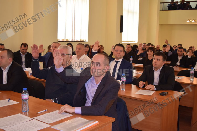 Опозицията на нож с кмета за бюджета, съветниците на ДПС сплотени зад градоначалника