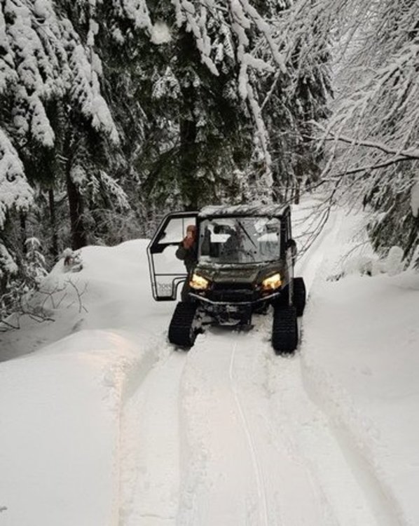 С нова високопроходима техника работят по възстановяване на електрозахранването за НАО &bdquo;Рожен&ldquo;