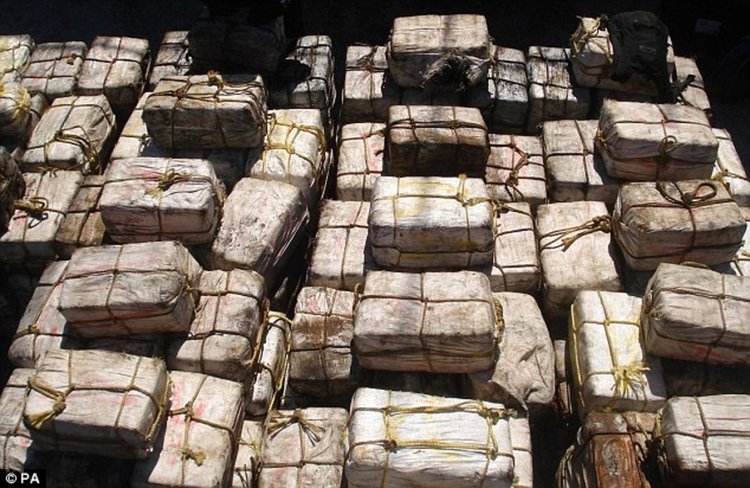 Заловила 2,5 тона кокаин в кораб край Португалия, арестувани източноевропейци