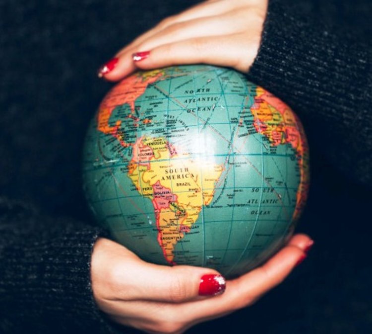 Над 2.4 млн. българи живеят в чужбина