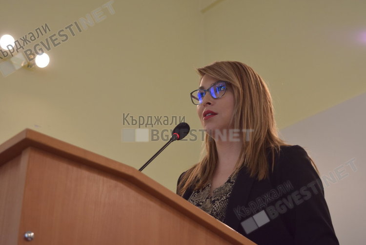 Веселина Юрукова